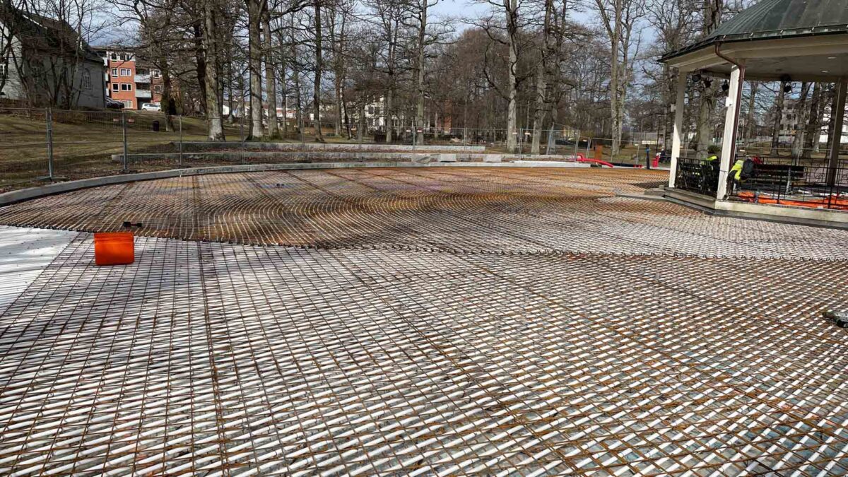 Lystlunden Park – Urban Utebane (2022) — Lystlunden Park 2022 – Kunstisbane i Horten